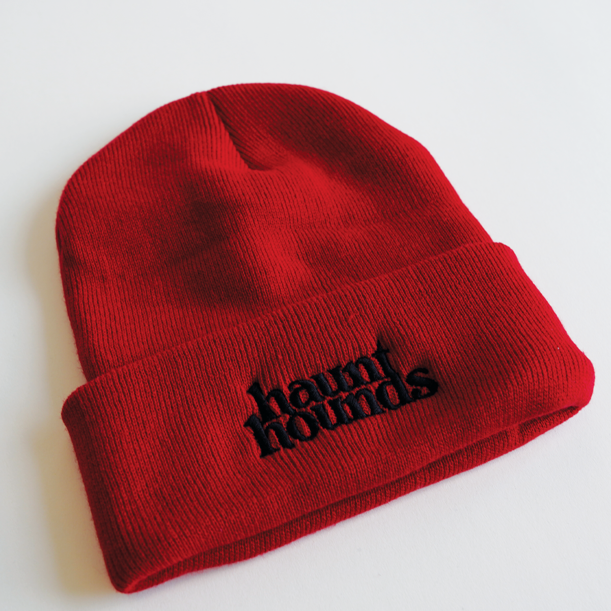 HAUNT HOUNDS BEANIE RED